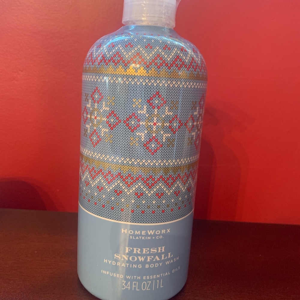 NEW, Sealed HomeWorx Slatkin & Co Fresh Snowfall Hydrating Body Wash, 34oz - Picture 2 of 3